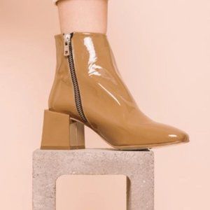 LOQ Lazaro Boots in Patent Creme — RARE COLOUR